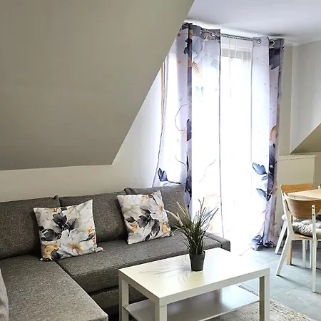 شقة Pastelowe Blisko Centrum Karpacza Z Parkingiem, Balkonem W Zielonej Okolicy