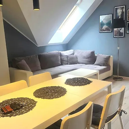 Apartament Pastelowe Blisko Centrum Karpacza Z Parkingiem, Balkonem W Zielonej Okolicy
